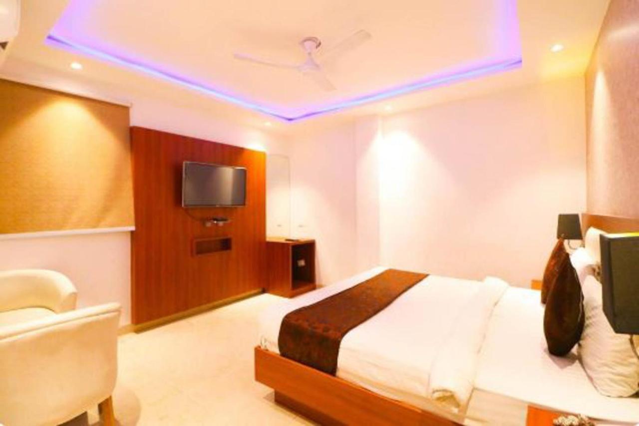 Hotel Royal Sky Luxury Near Delhi Airport ניו דלהי מראה חיצוני תמונה